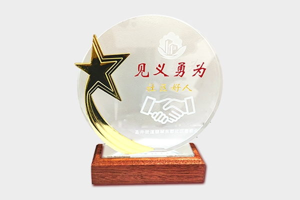 點(diǎn)贊丨“逆行”真英雄，救火顯擔(dān)當(dāng)！